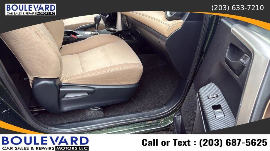 Used 2013 Toyota RAV4 XLE AWD/4WD image 35