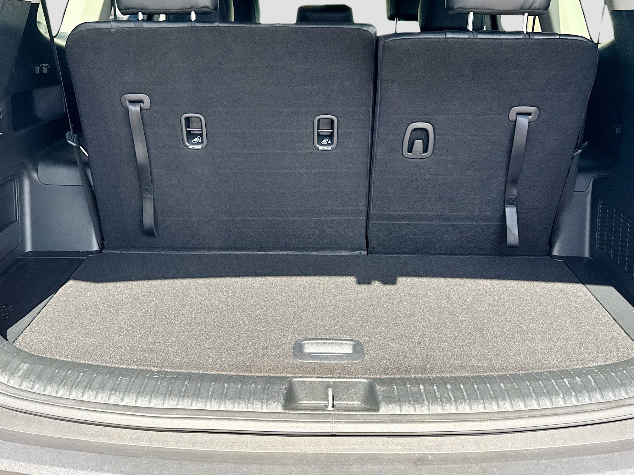 Used 2022 Kia Telluride LX FWD image 12