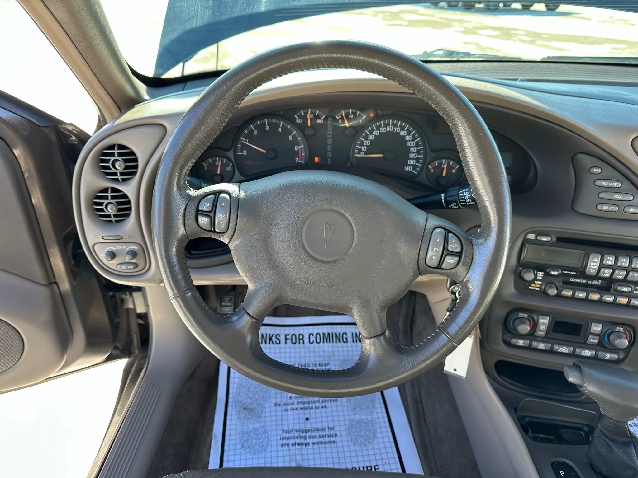 Used 2000 Pontiac Bonneville SLE image 18