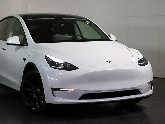 Used 2022 Tesla Model Y Performance image 6