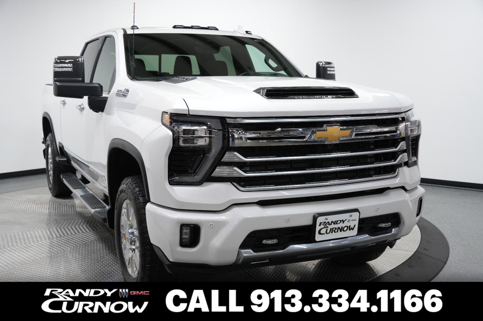 Used 2025 Chevrolet Silverado 2500 High Country w/ High Country Premium Package AWD/4WD image 1