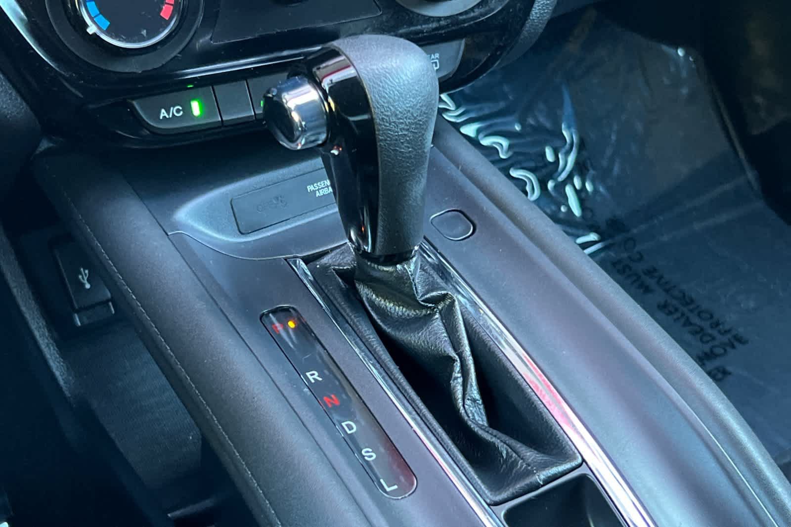 Used 2018 Honda HR-V LX image 22