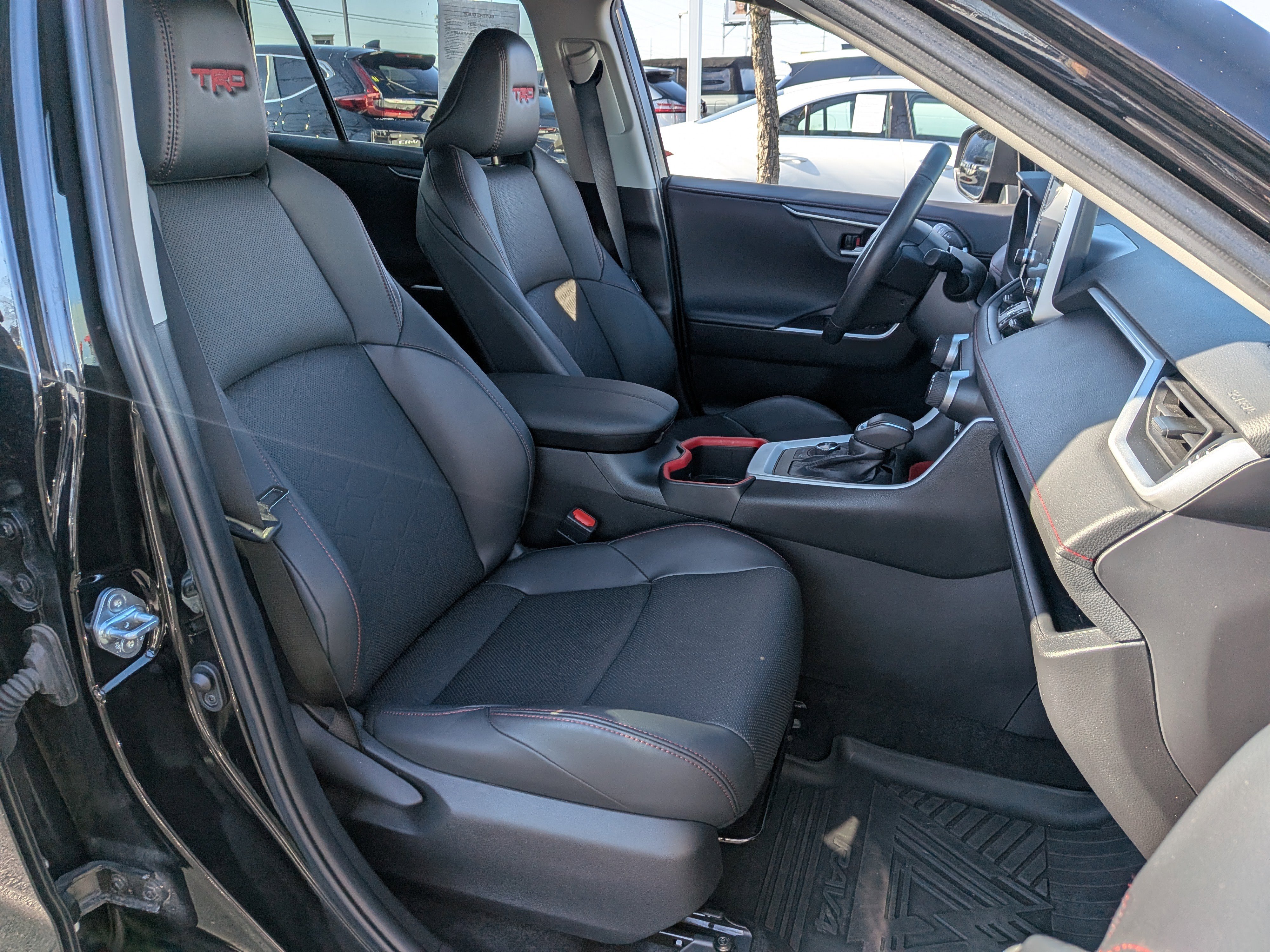 Used 2022 Toyota RAV4 TRD Off-Road w/ TRD Off-Road Weather Package image 23