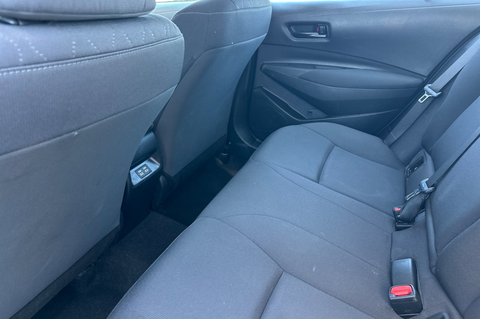 Used 2024 Toyota Corolla LE FWD image 12