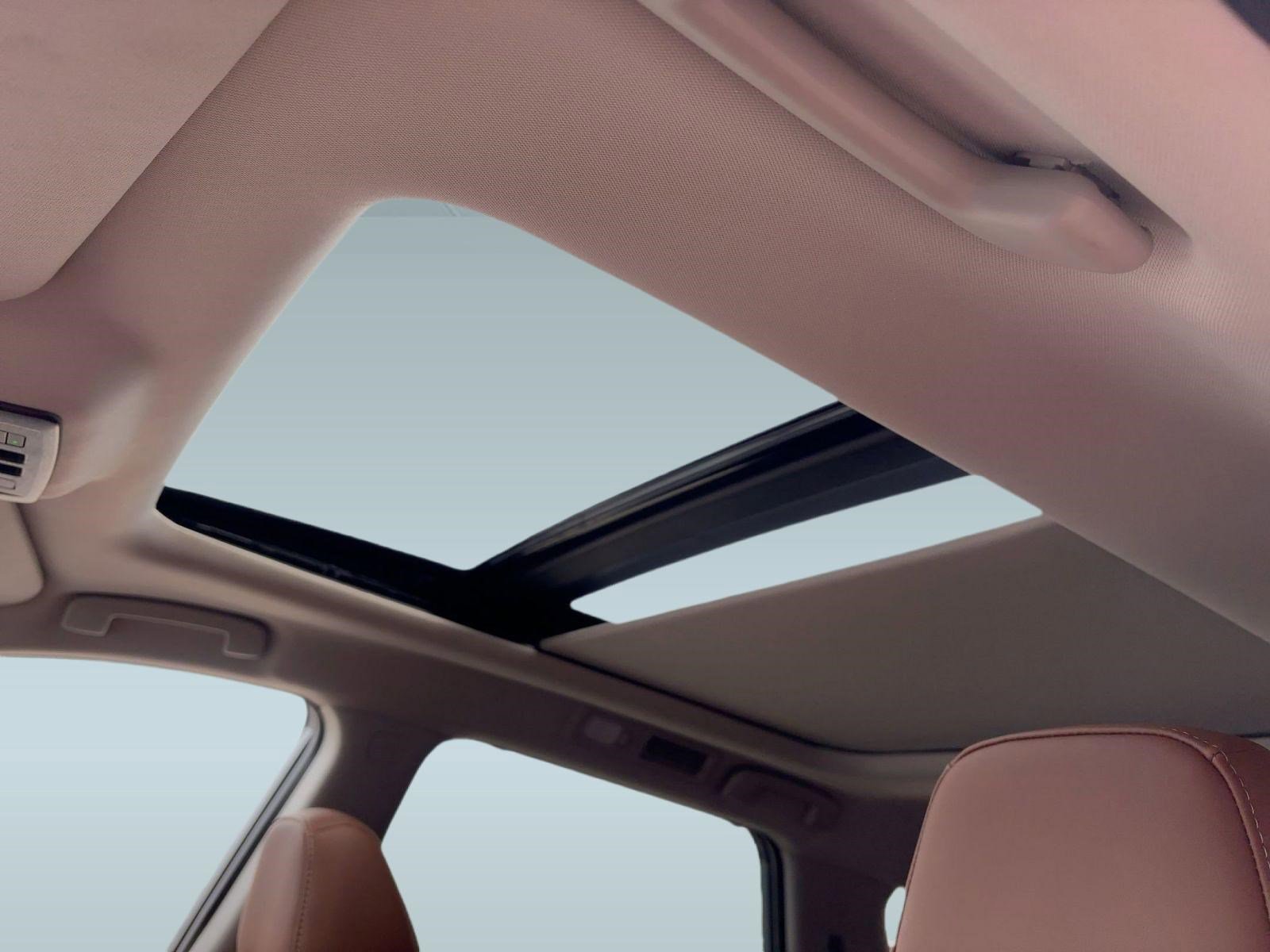 New 2026 Nissan Pathfinder Platinum image 16