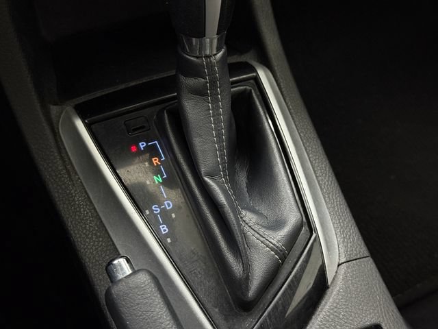 Used 2018 Toyota Corolla LE FWD image 19