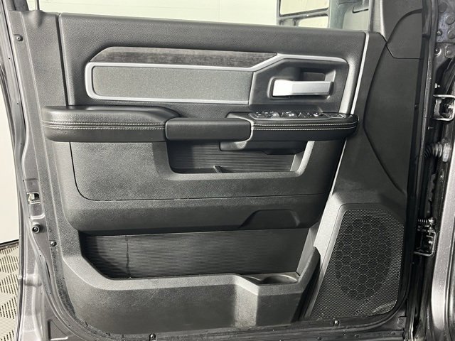Used 2023 RAM 2500 Big Horn w/ Night Edition image 22