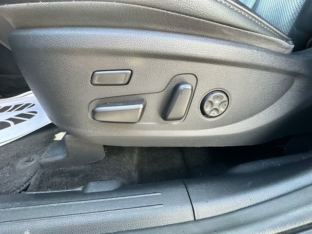 Used 2021 Hyundai Santa Fe Limited FWD image 14