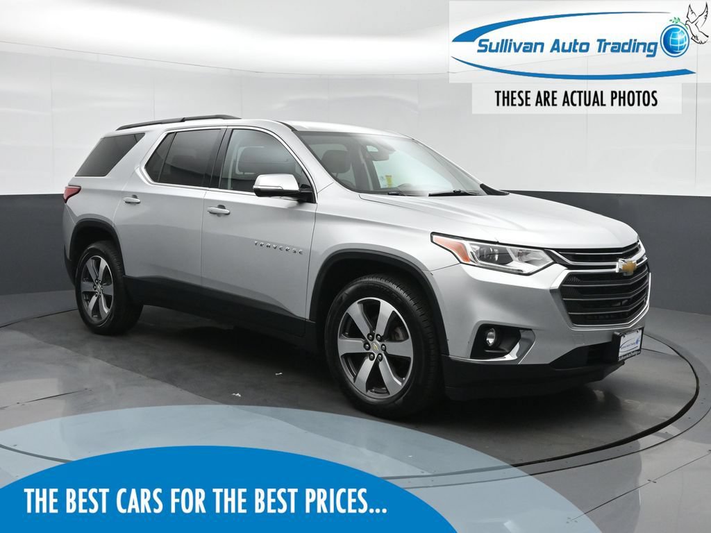 Used 2019 Chevrolet Traverse LT w/ LT Premium Package AWD/4WD image 1