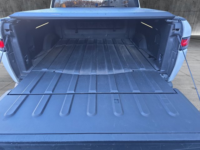 Used 2022 Rivian R1T Adventure image 12