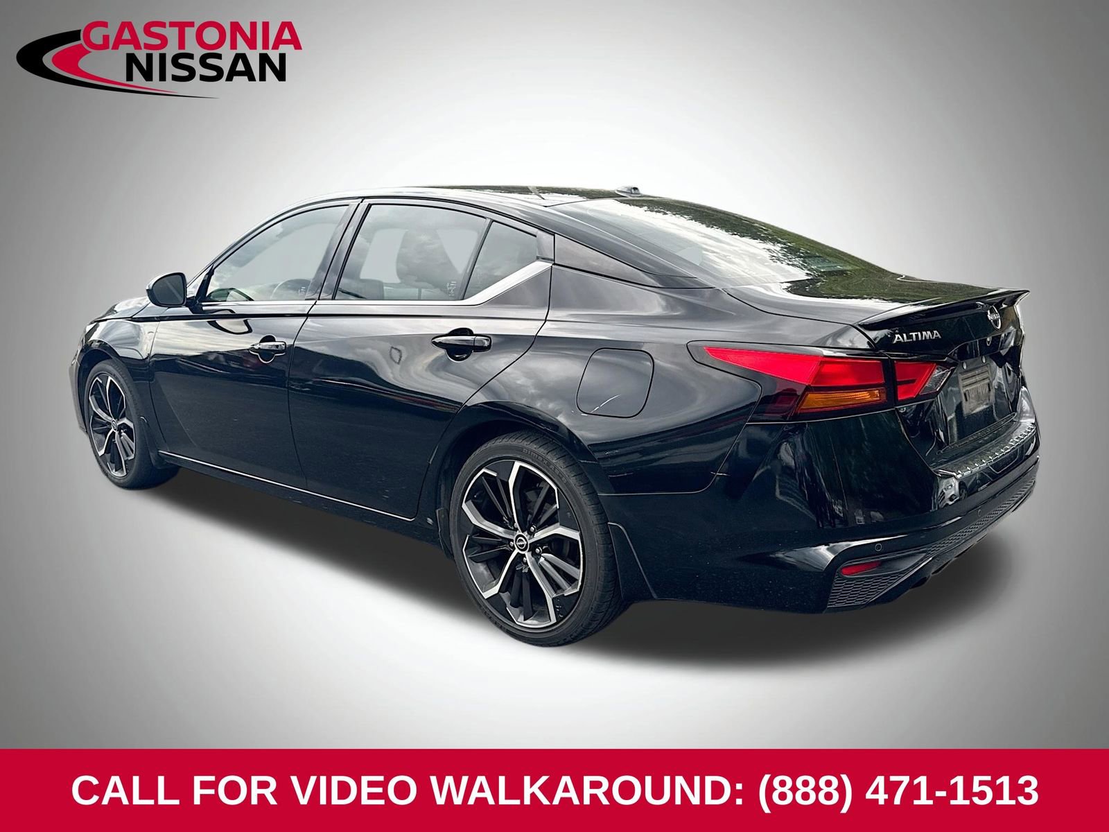 Used 2023 Nissan Altima 2.5 SR w/ SR Premium Package FWD image 7