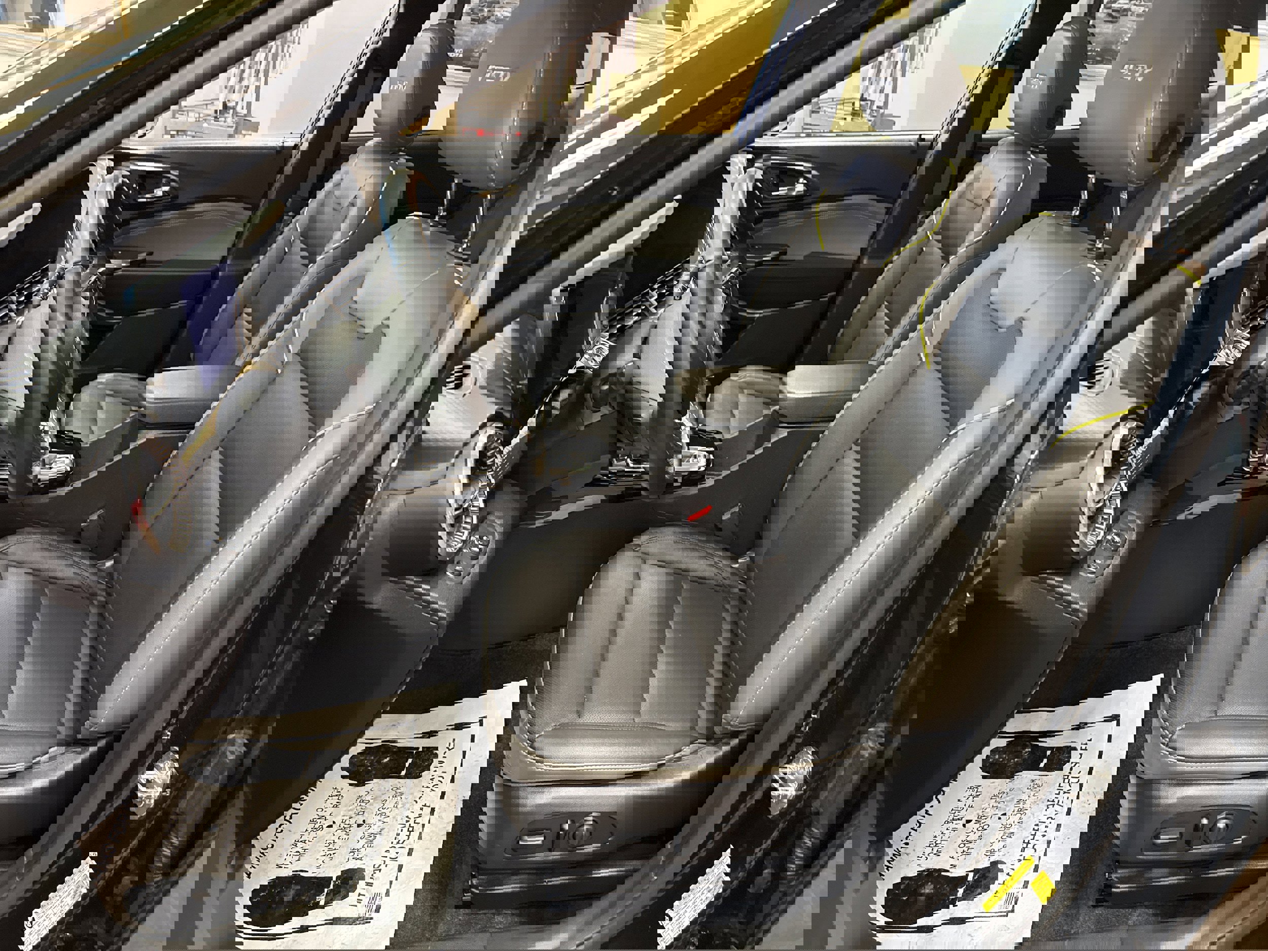 Used 2024 Chevrolet Trax ACTIV w/ Sunroof Package image 29