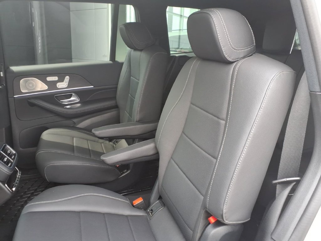 New 2026 Mercedes-Benz GLS 450 4MATIC image 26
