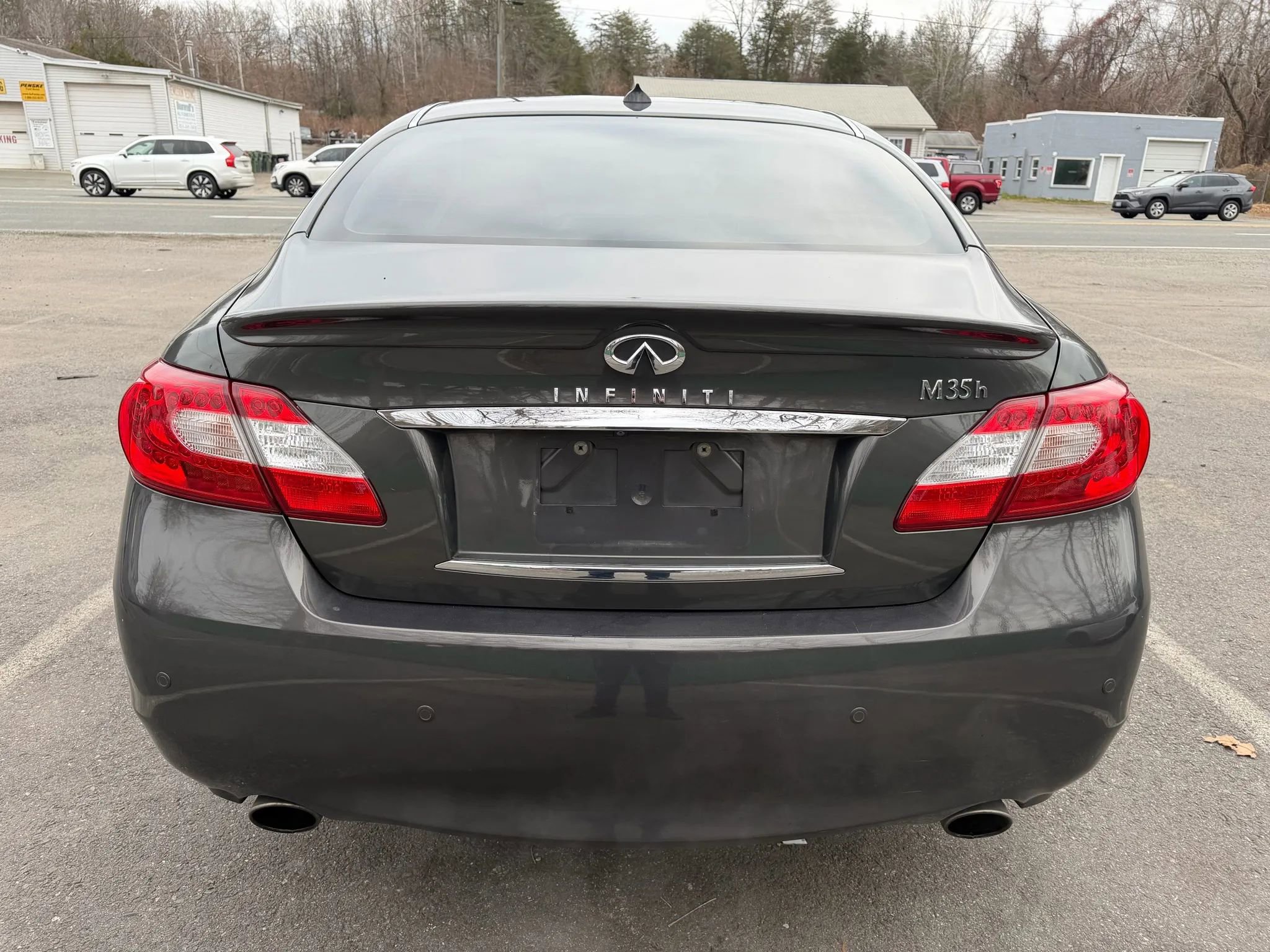 Used 2013 INFINITI M35 w/ Premium Pkg image 9