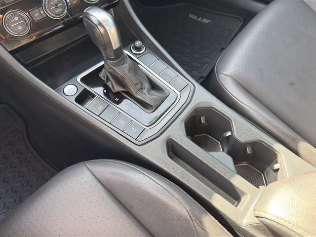 Certified 2020 Volkswagen Jetta SEL FWD image 20