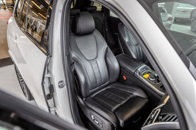 Used 2020 BMW X5 sDrive40i w/ M Sport Package image 46