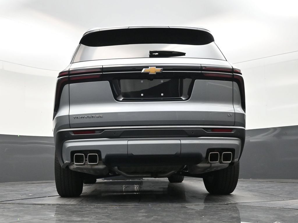 Used 2024 Chevrolet Traverse LS FWD image 21
