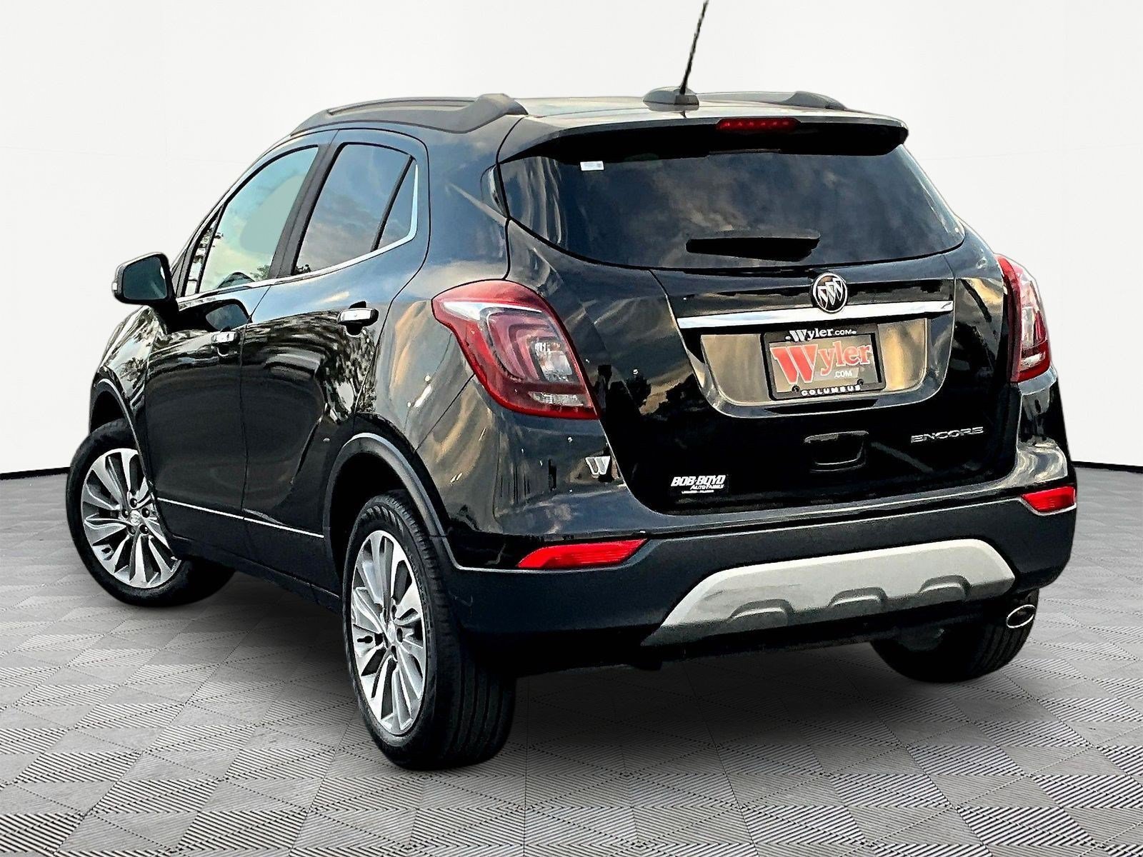 Used 2019 Buick Encore Preferred FWD image 4