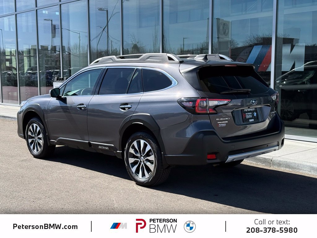 Used 2025 Subaru Outback Touring AWD/4WD image 3