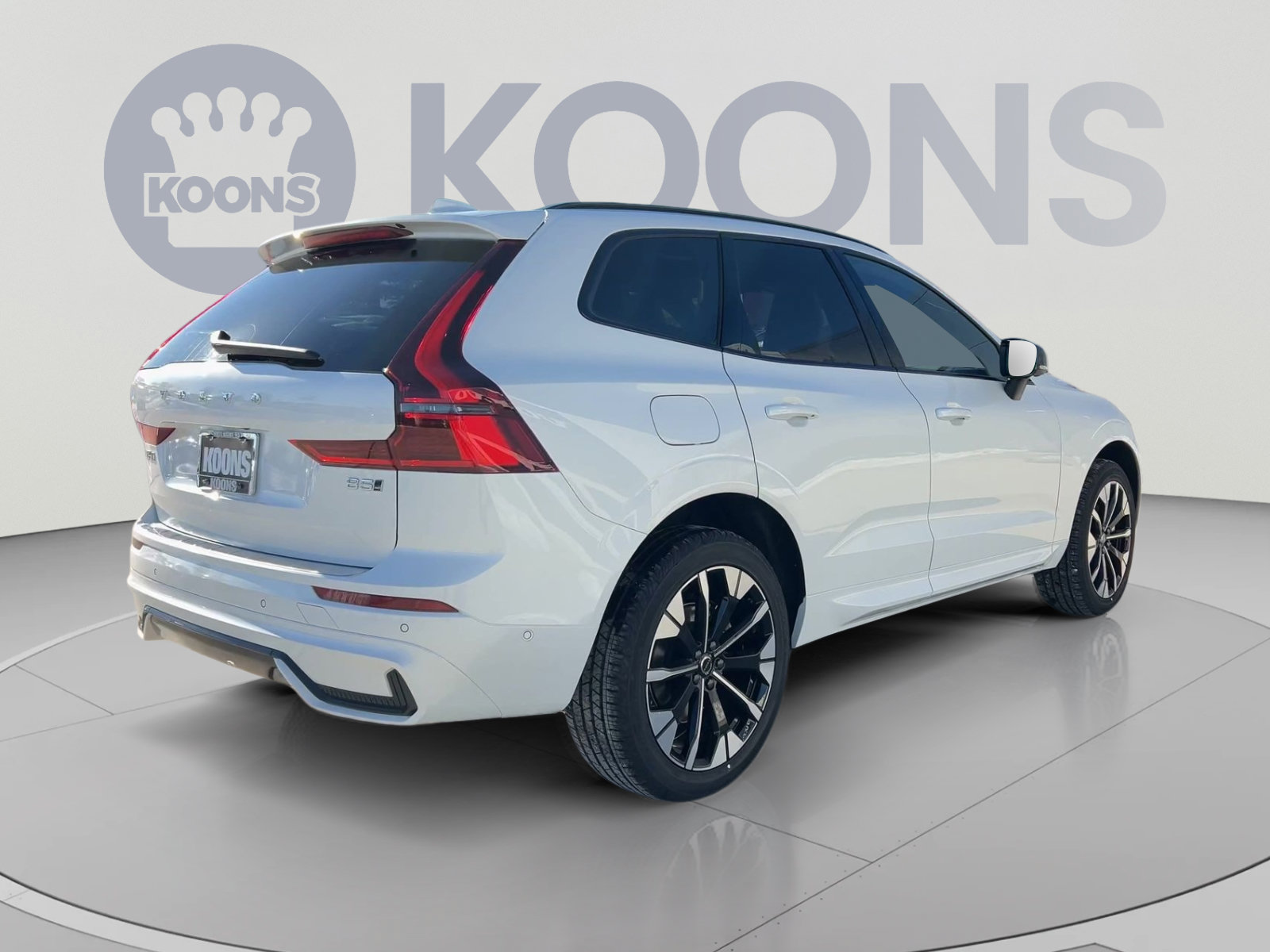 New 2026 Volvo XC60 B5 Plus w/ Protection Package Premier AWD/4WD image 11
