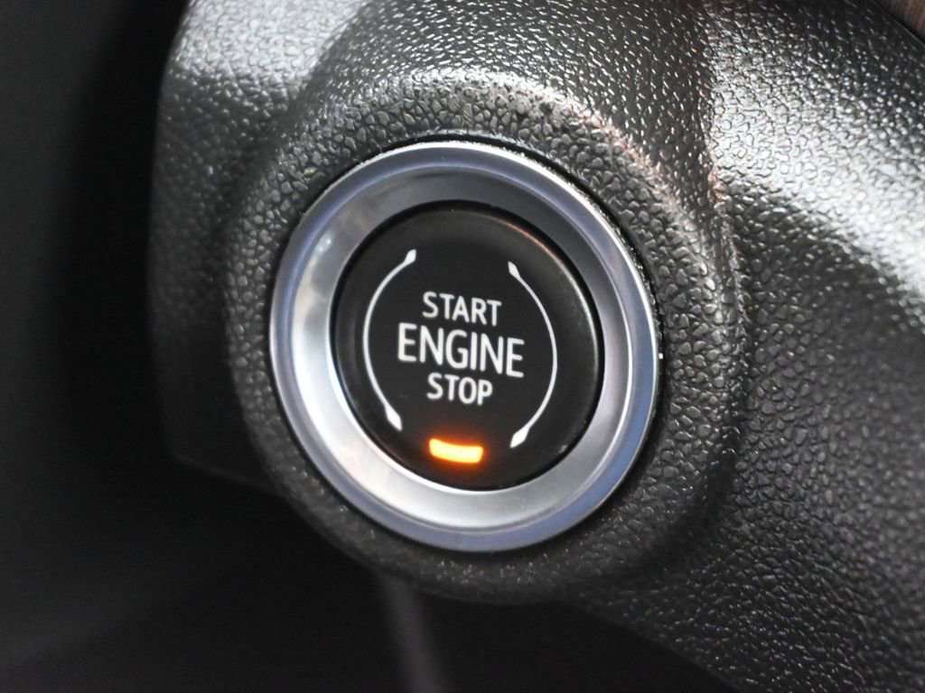 Used 2021 Chevrolet TrailBlazer ACTIV w/ Technology Package image 14