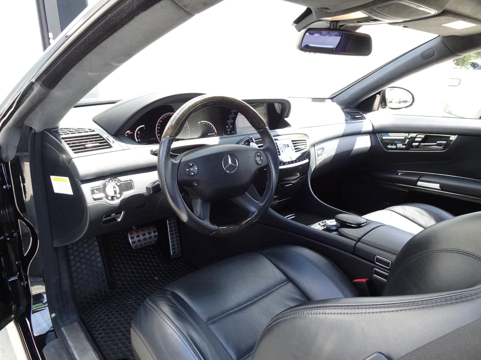 Used 2009 Mercedes-Benz CL 63 AMG image 11