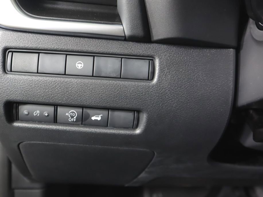 New 2026 Nissan Rogue SV AWD/4WD image 18