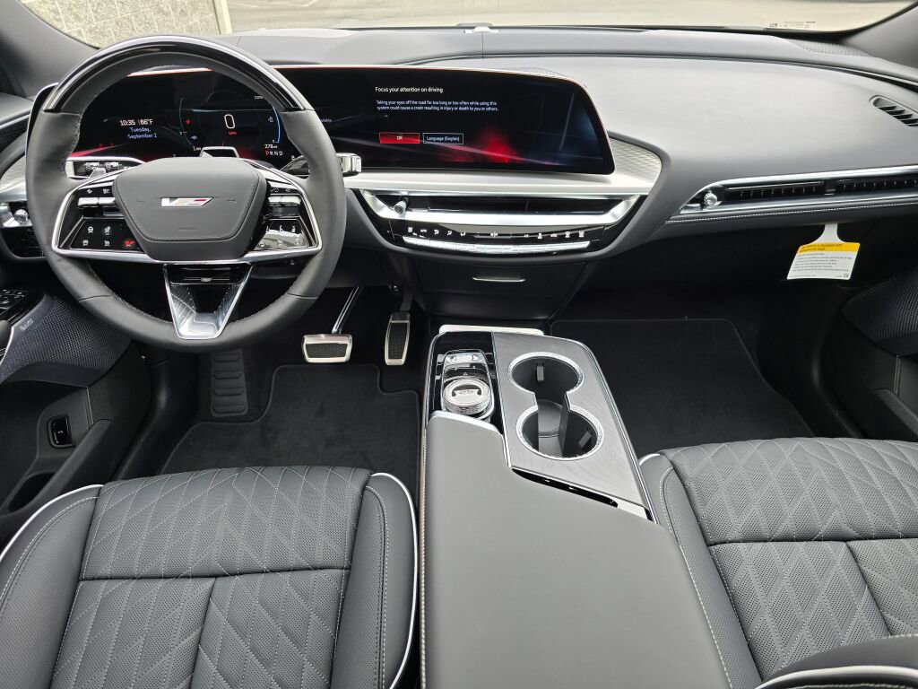 New 2026 Cadillac Lyriq V image 18