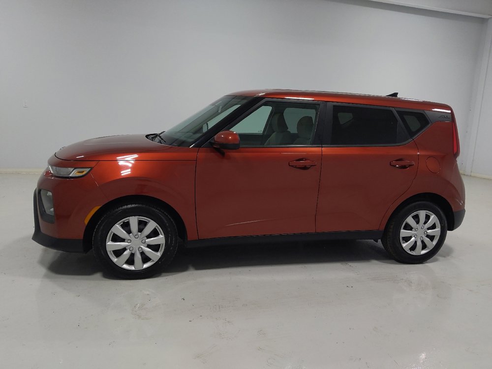 Used 2020 Kia Soul LX image 2