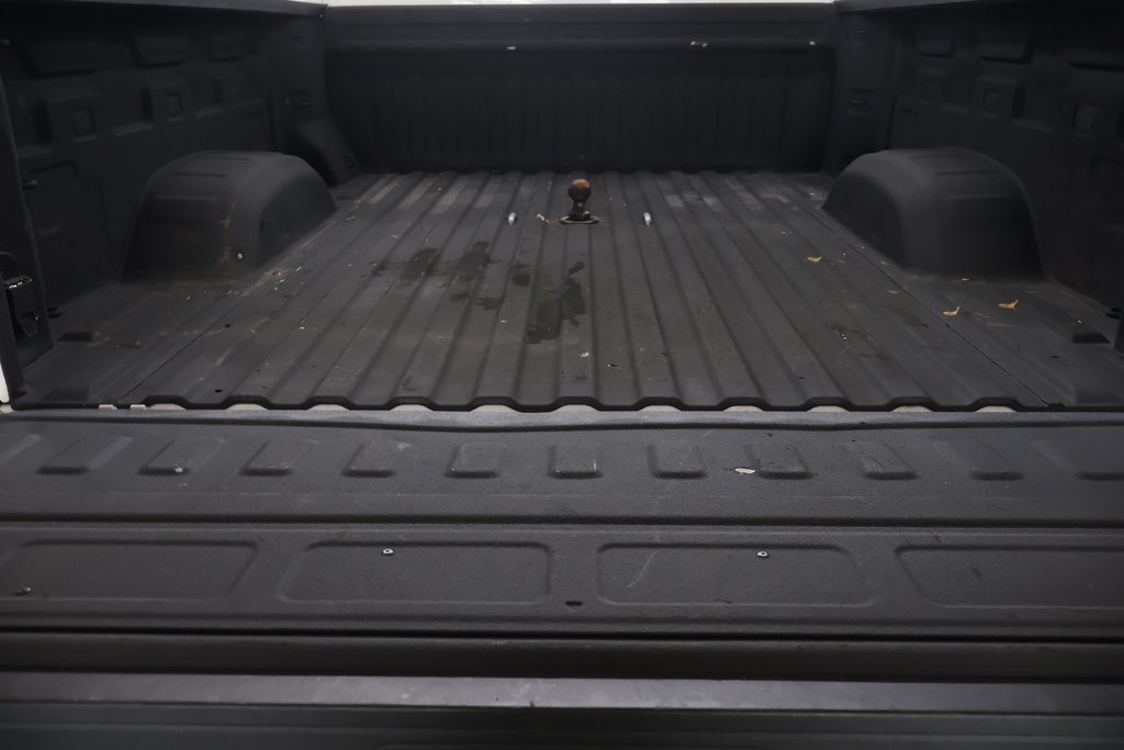 Used 2022 Chevrolet Silverado 3500 LT w/ Convenience Package AWD/4WD image 13