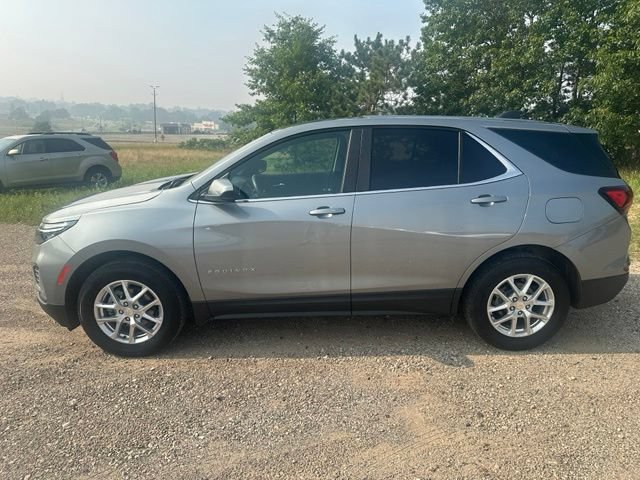 Used 2023 Chevrolet Equinox LT AWD/4WD image 2