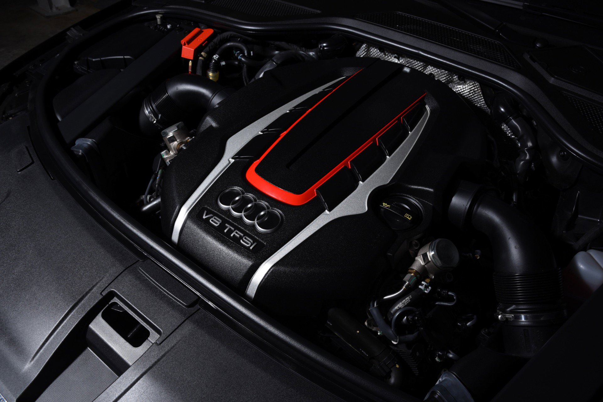 Used 2015 Audi S8 image 9
