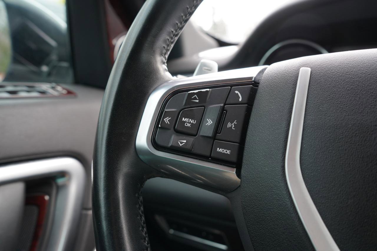 Used 2017 Land Rover Discovery Sport HSE Luxury image 25