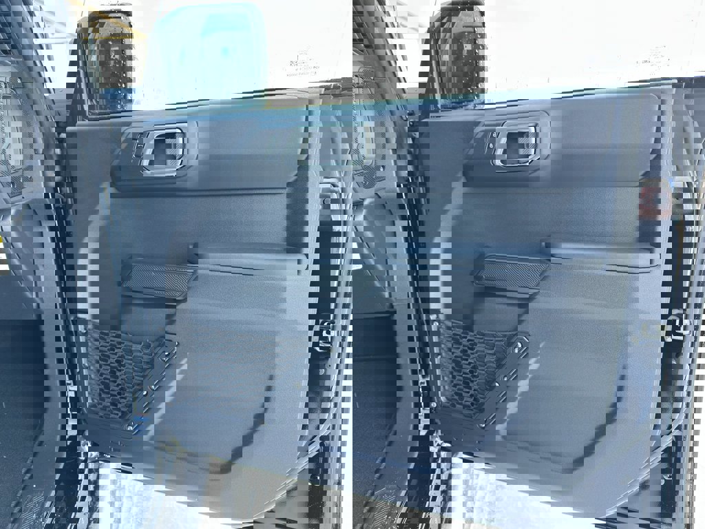 New 2025 Ford Bronco Outer Banks image 30