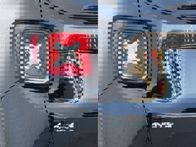 Used 2021 Jeep Renegade Limited image 6