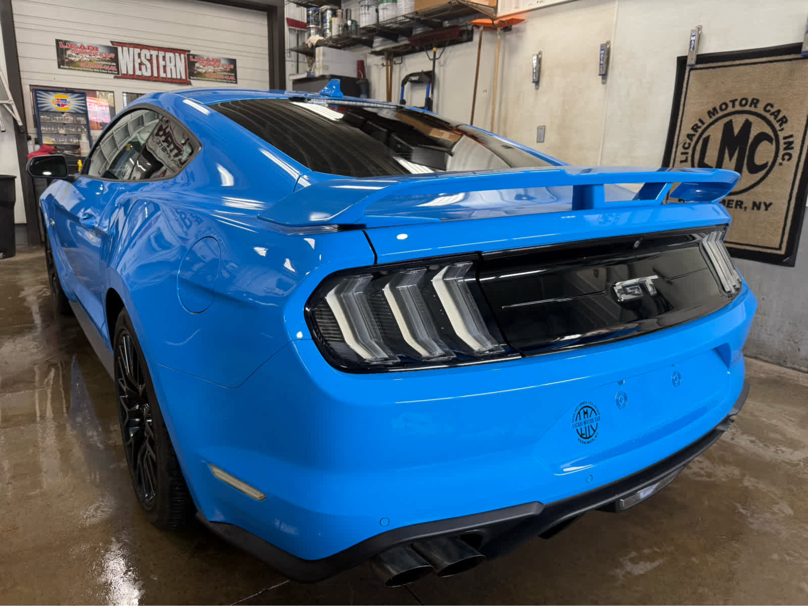 Used 2022 Ford Mustang GT w/ GT Performance Package RWD image 6