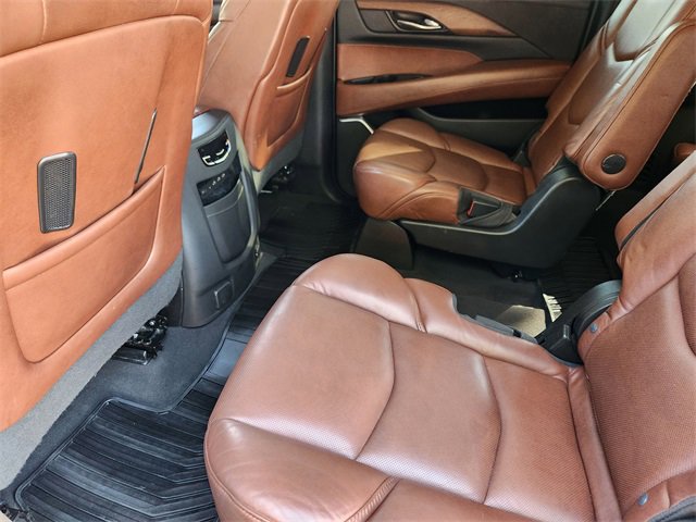 Used 2019 Cadillac Escalade ESV Premium Luxury image 31