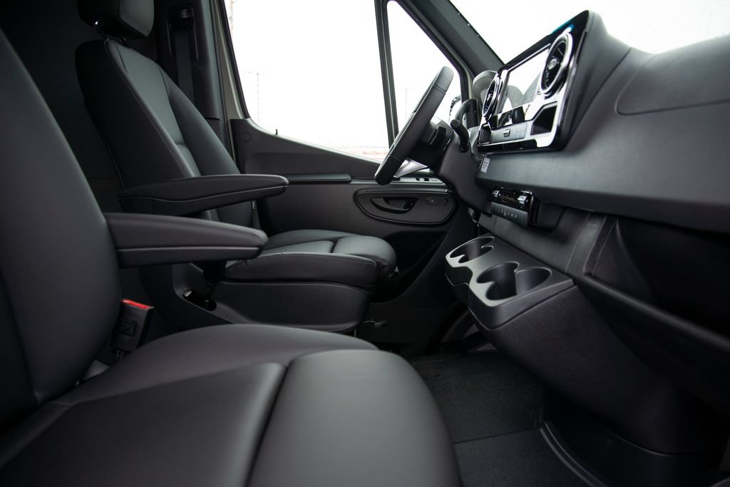 New 2026 Mercedes-Benz Sprinter 2500 image 15