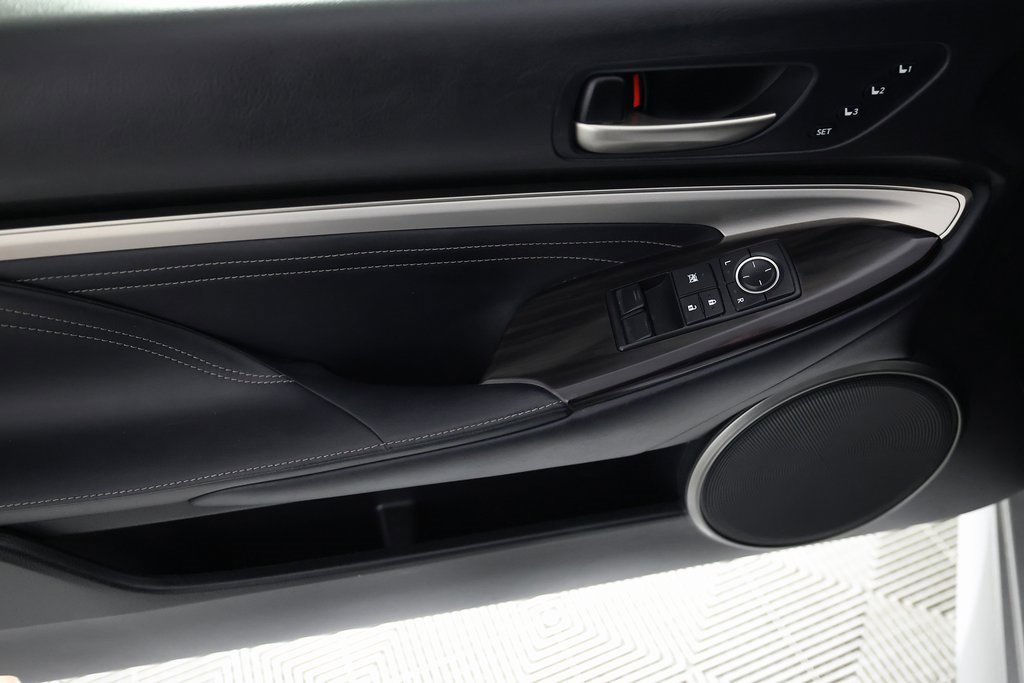 Used 2015 Lexus RC 350 w/ Luxury Package image 15