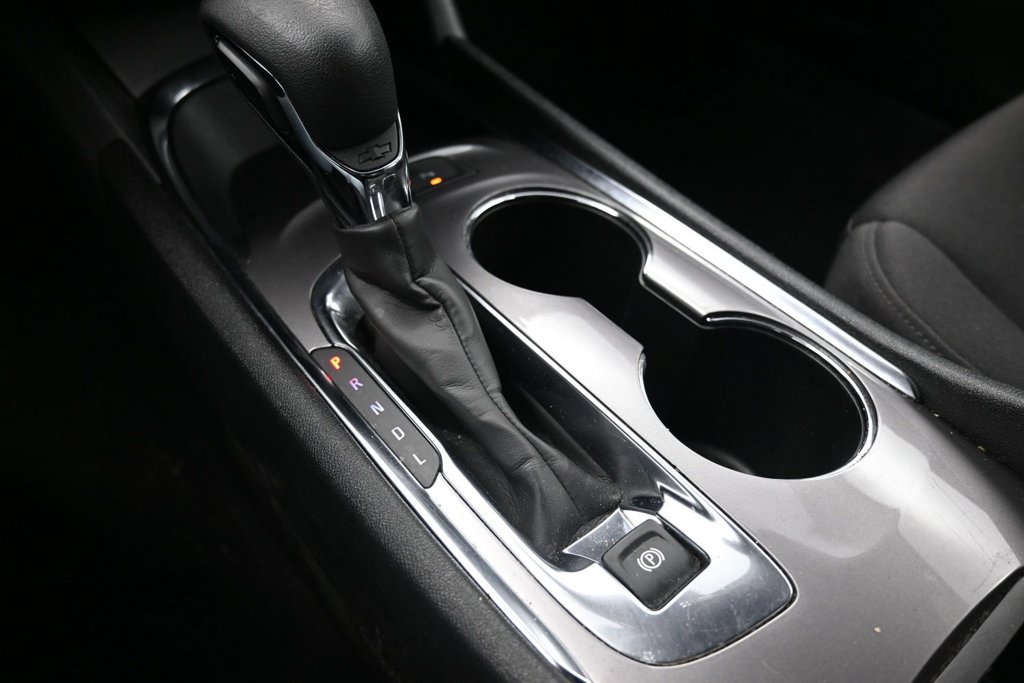 Used 2025 Chevrolet Malibu LT FWD image 15