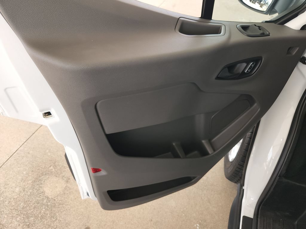 Used 2025 Ford Transit 350 XLT RWD image 31