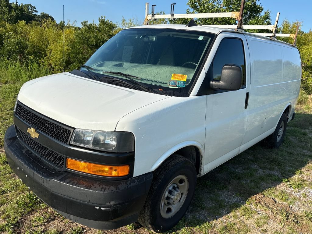 Used 2023 Chevrolet Express 2500 w/ Driver Convenience Package RWD image 6