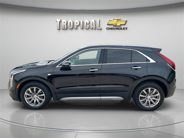 Used 2023 Cadillac XT4 Premium Luxury image 2