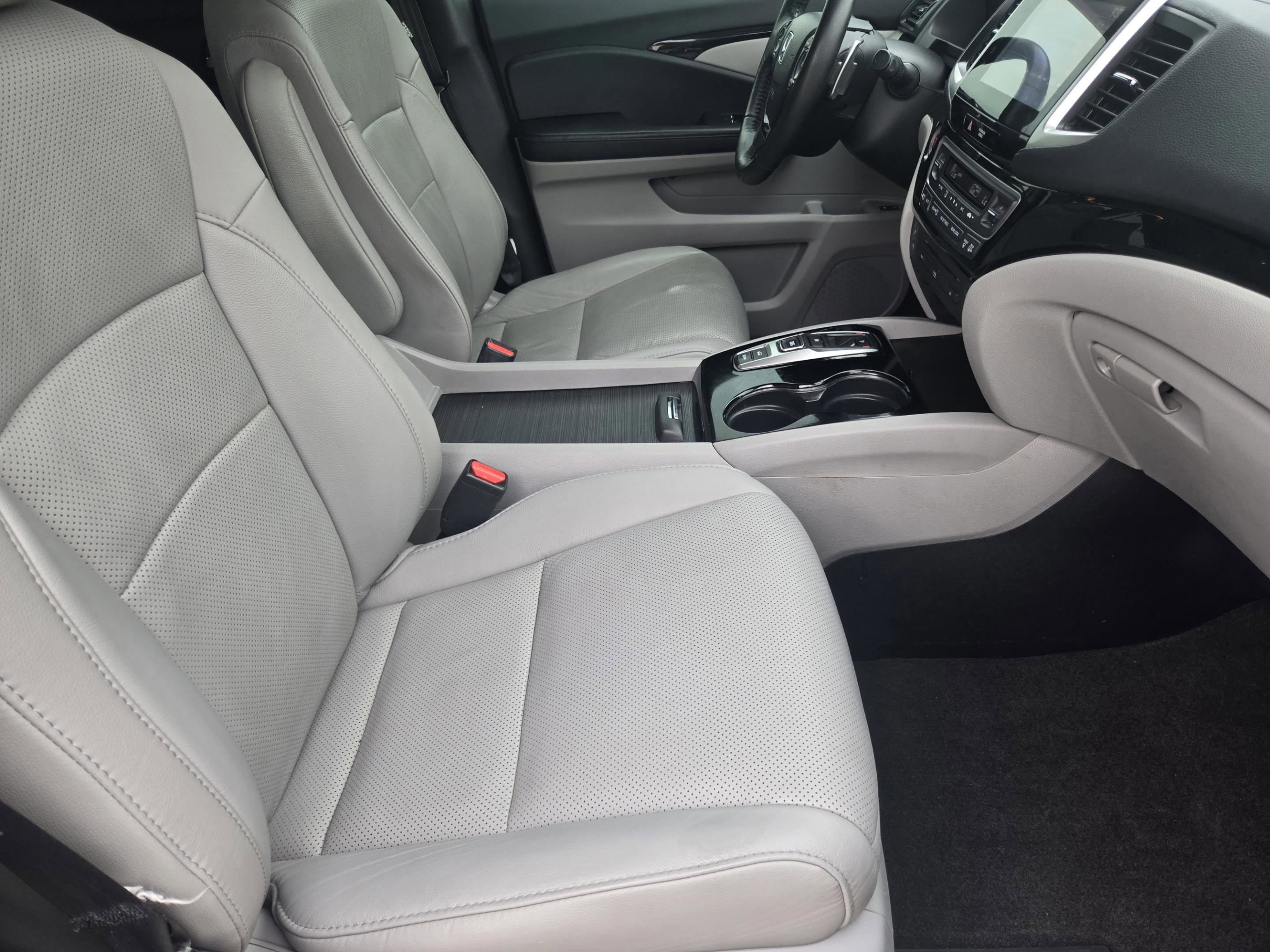 Used 2018 Honda Pilot Elite image 10