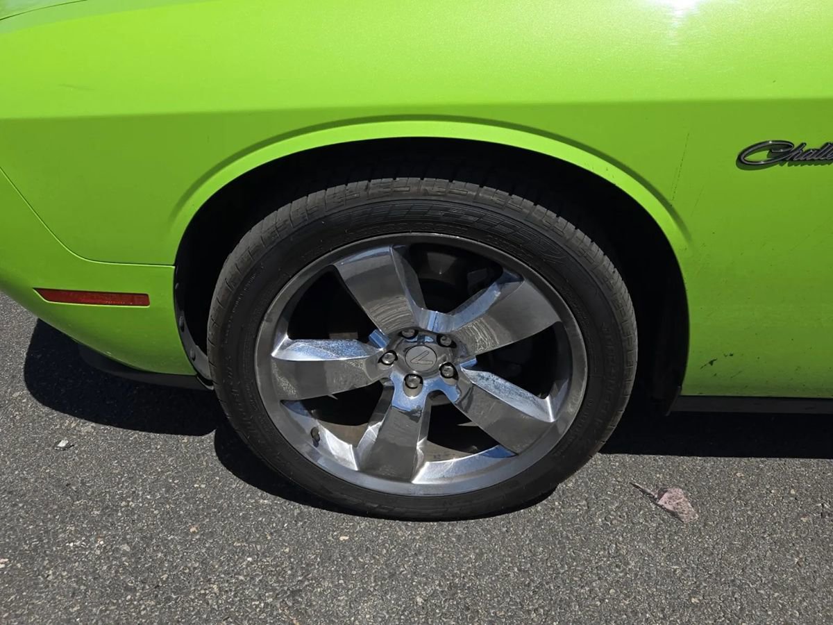 Used 2015 Dodge Challenger R/T Plus RWD image 14