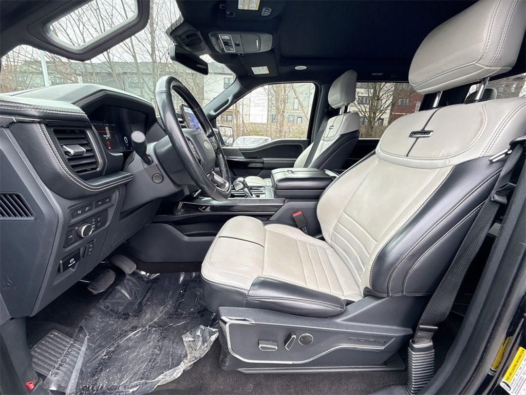 Used 2023 Ford F150 Lightning Platinum image 13