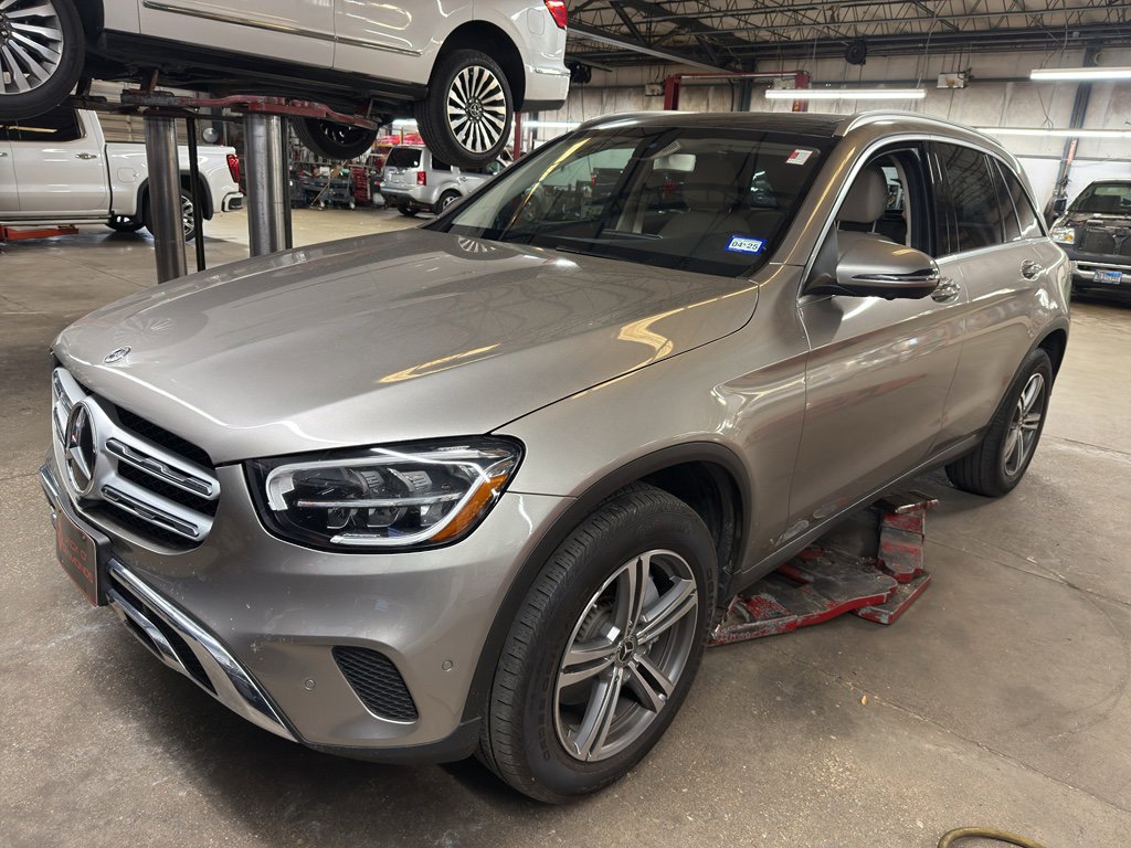 Used 2020 Mercedes-Benz GLC 300 image 1