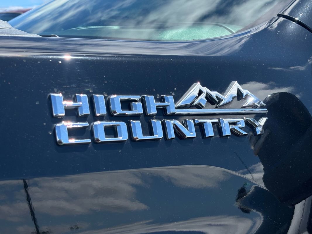Used 2020 Chevrolet Silverado 3500 High Country AWD/4WD image 4