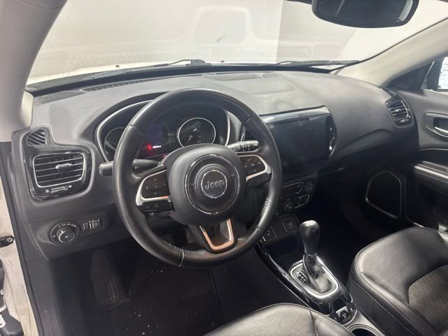 Used 2019 Jeep Compass Latitude FWD image 13