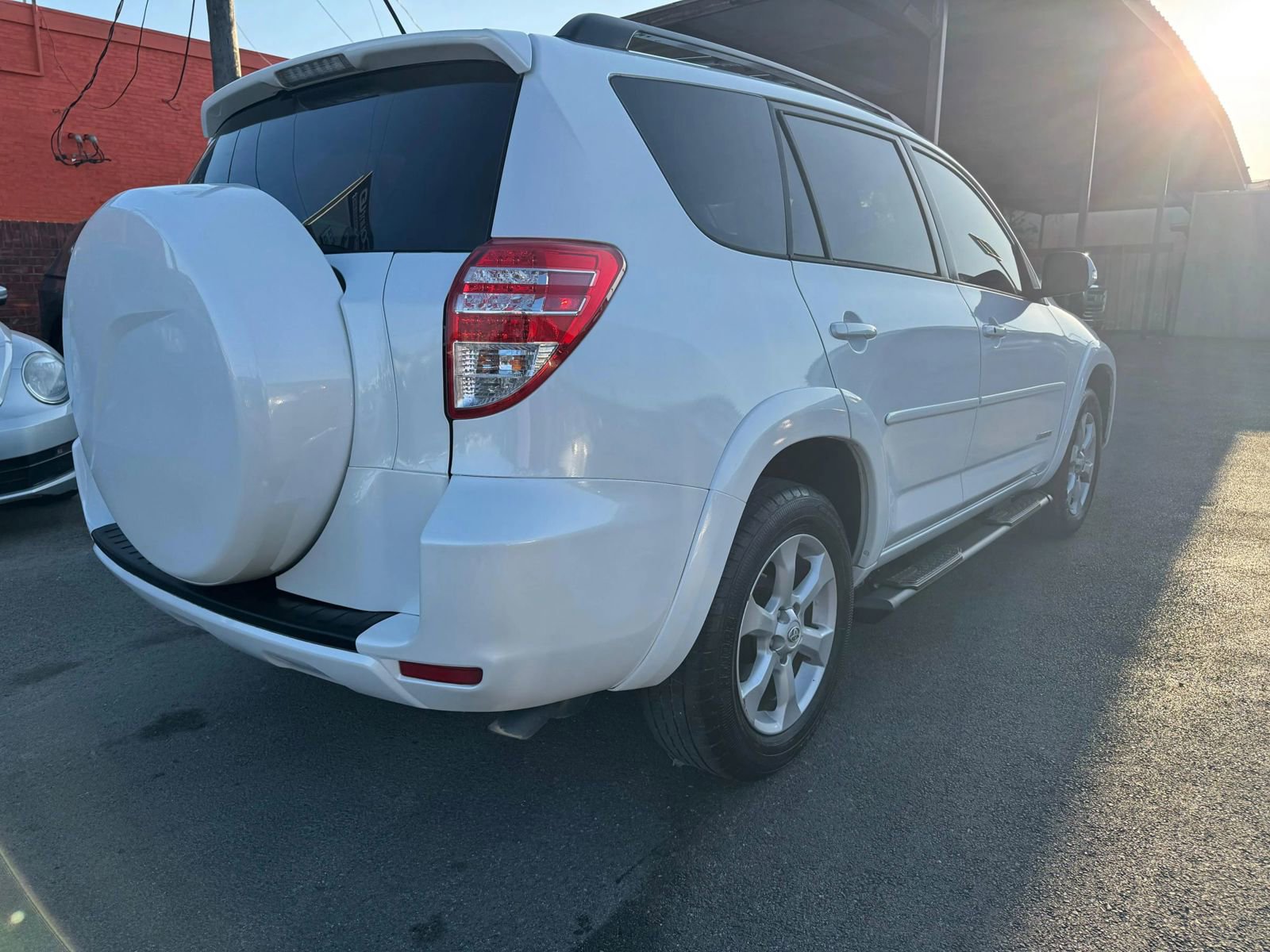 Used 2012 Toyota RAV4 Limited w/ Premium Plus Value Pkg image 4